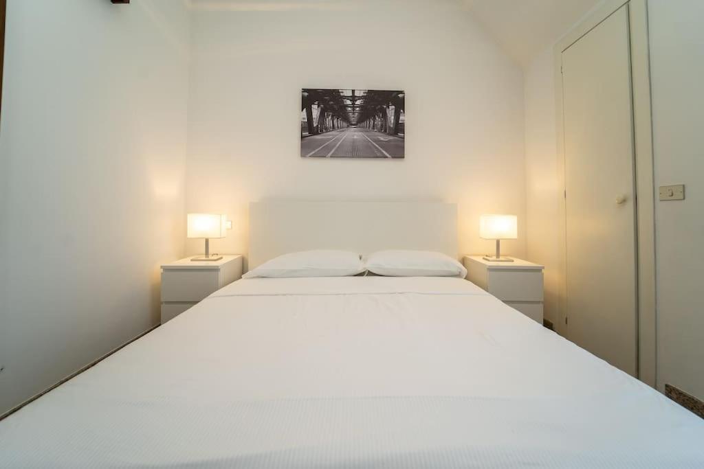 Appartamento 5 Giornate Apt Con Terrazzo E Garage Privato Milano